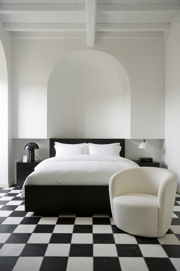 Black and White Bedroom Ideas: Stylish and Modern Design Inspirations